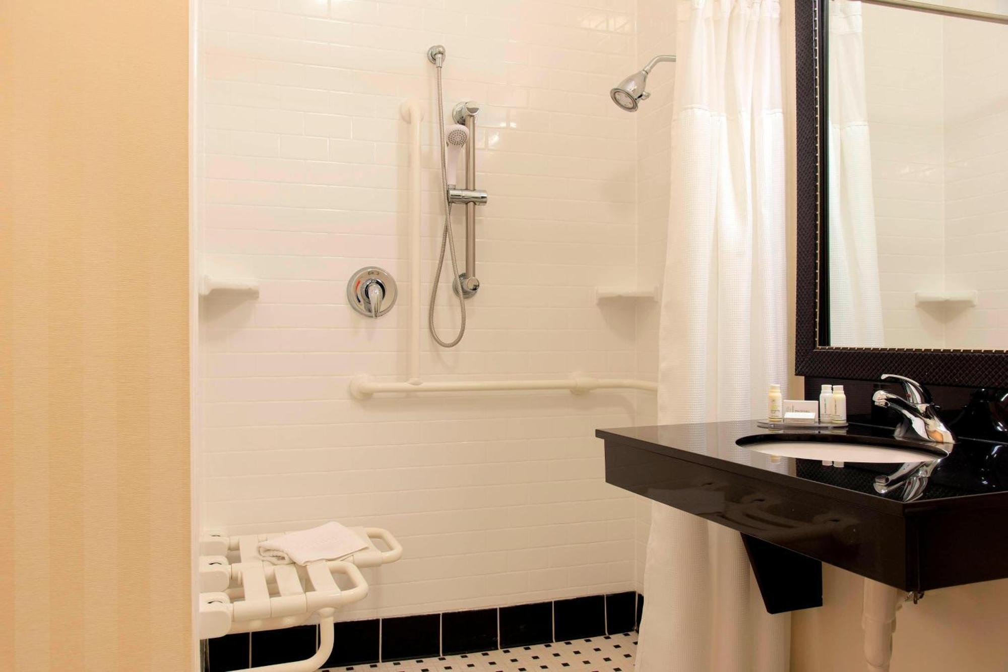 Fairfield Inn & Suites By Marriott Omaha Downtown Ngoại thất bức ảnh