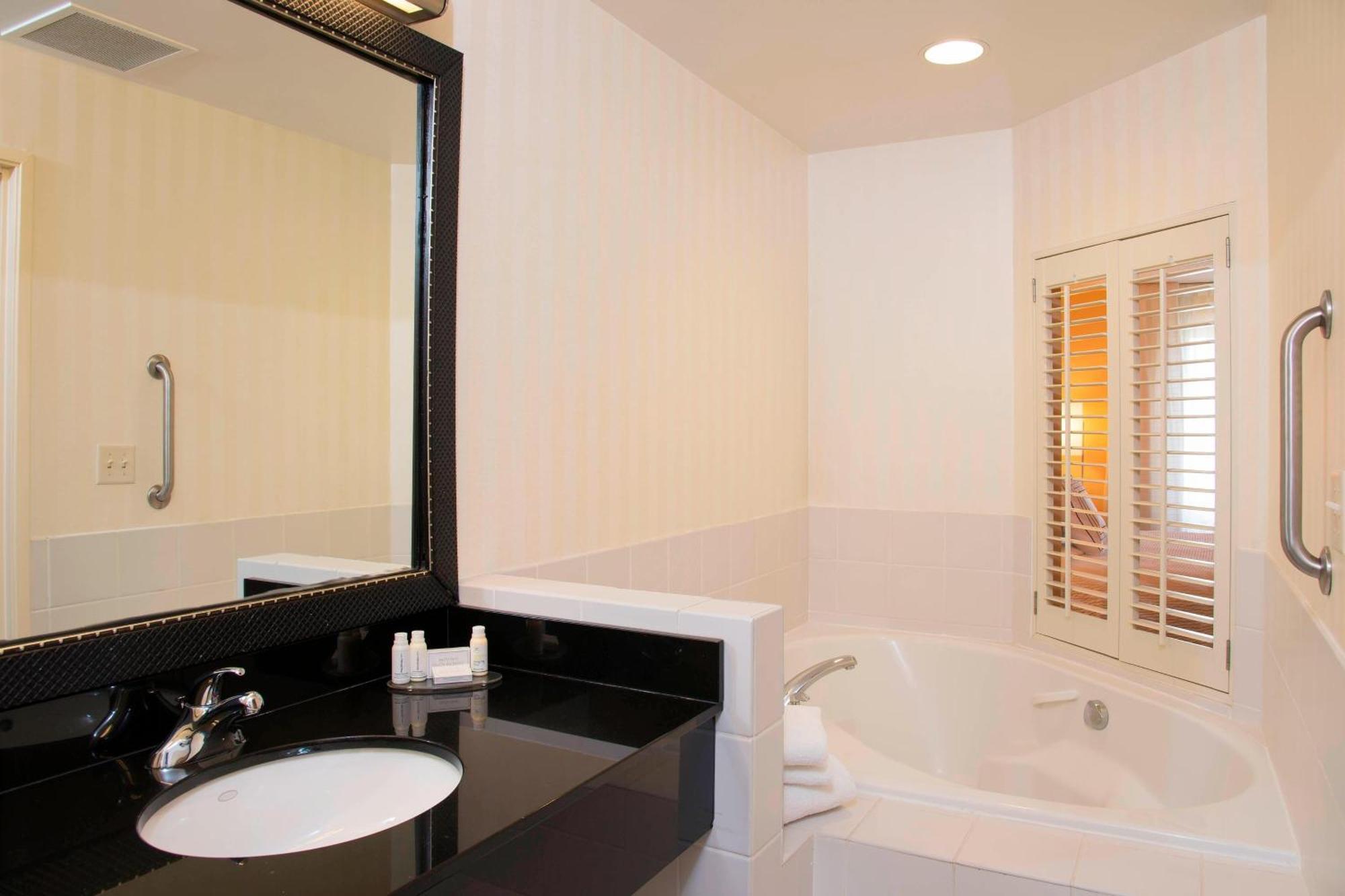 Fairfield Inn & Suites By Marriott Omaha Downtown Ngoại thất bức ảnh