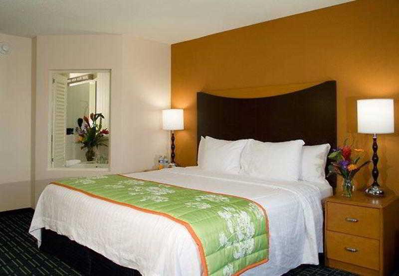Fairfield Inn & Suites By Marriott Omaha Downtown Phòng bức ảnh