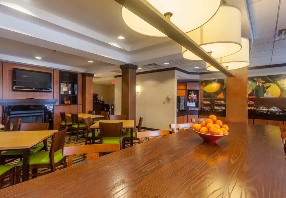 Fairfield Inn & Suites By Marriott Omaha Downtown Ngoại thất bức ảnh